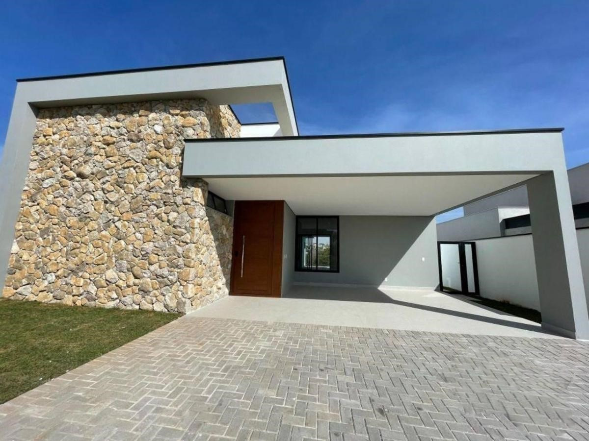 Casa de condomínio à venda com 3 quartos, 231m² - Condomínio Alphaville Nova Esplanada 3,