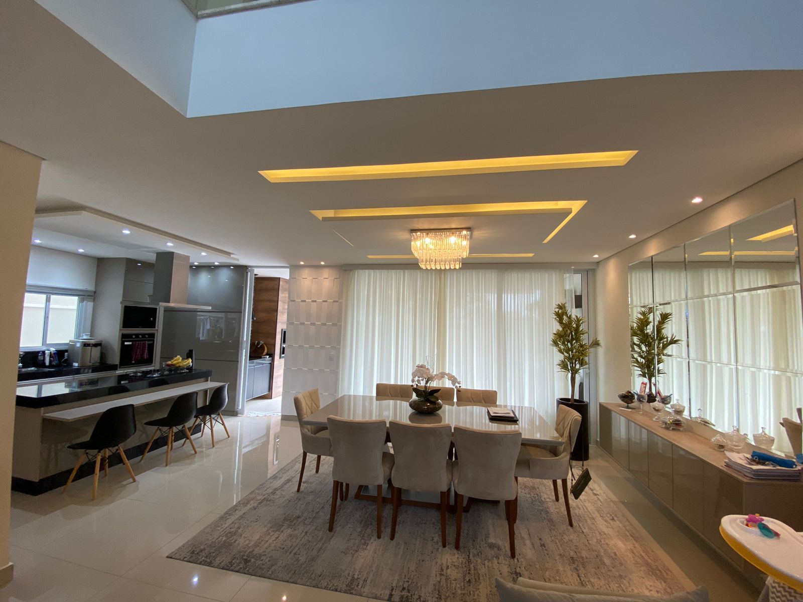 Casa à venda em Sorocaba/SP - Tijon Imóveis