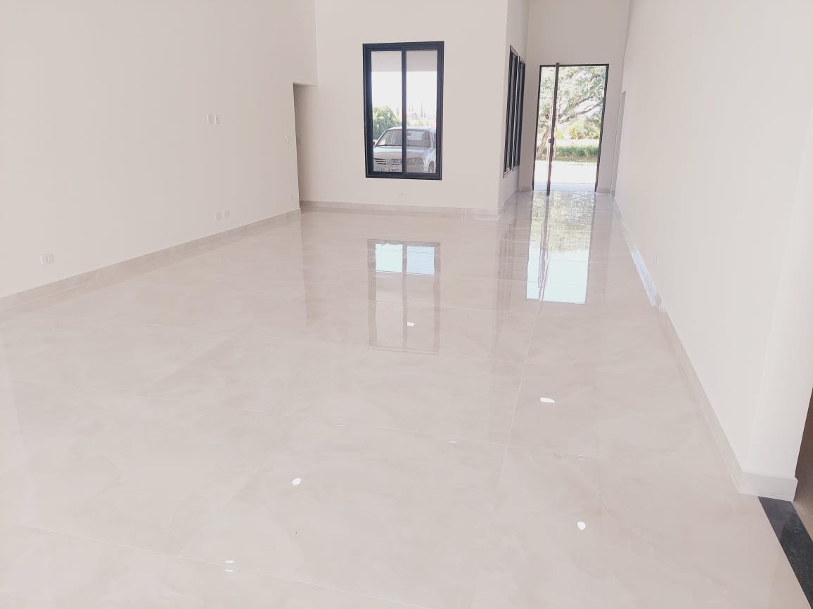 Casa à venda no Village Castelo - Tijon Imóveis