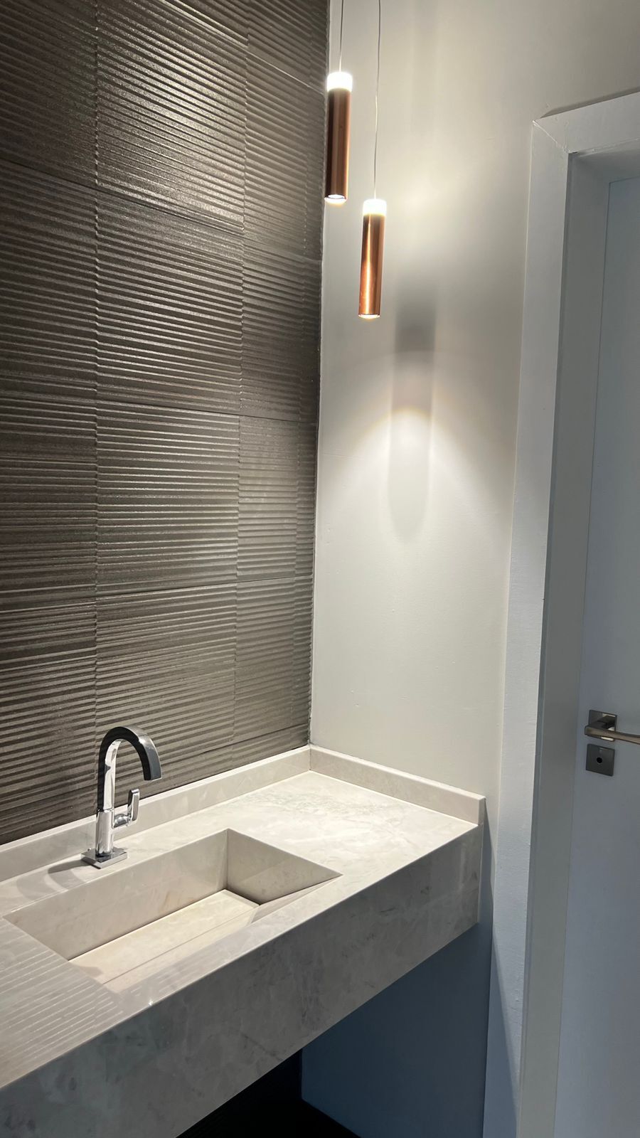 Casa de Alto Padrão à venda em Alphaville Nova Esplanada 4 - Tijon Imóveis