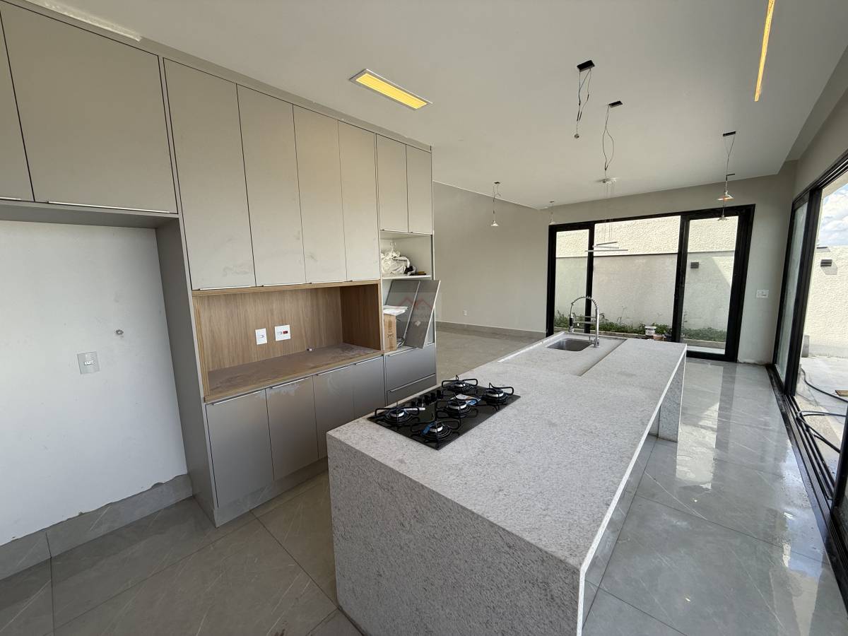 Casa de condomínio à venda, no Alphaville Castelo - Tijon Imóveis