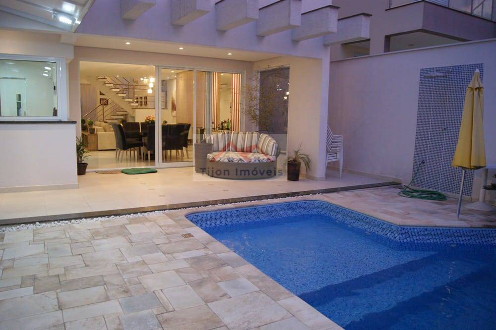 Sobrado de Alto Padrão a venda no Condomínio Mont Blanc. - Tijon Imóveis